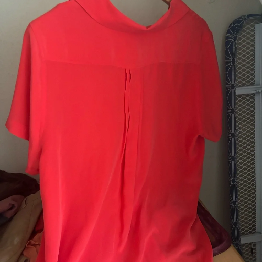 Tommy Bahama Scarlet Red Shirt - Picture 2 of 3